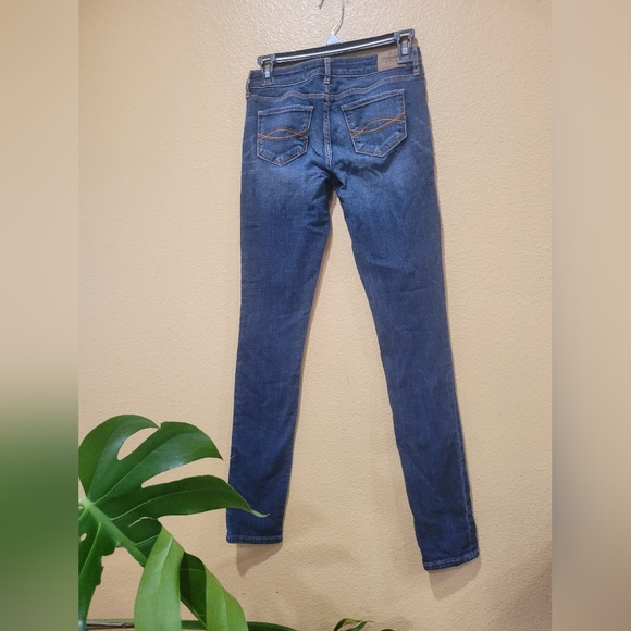 Abercrombie and Fitch  jeans - Picture 6 of 7